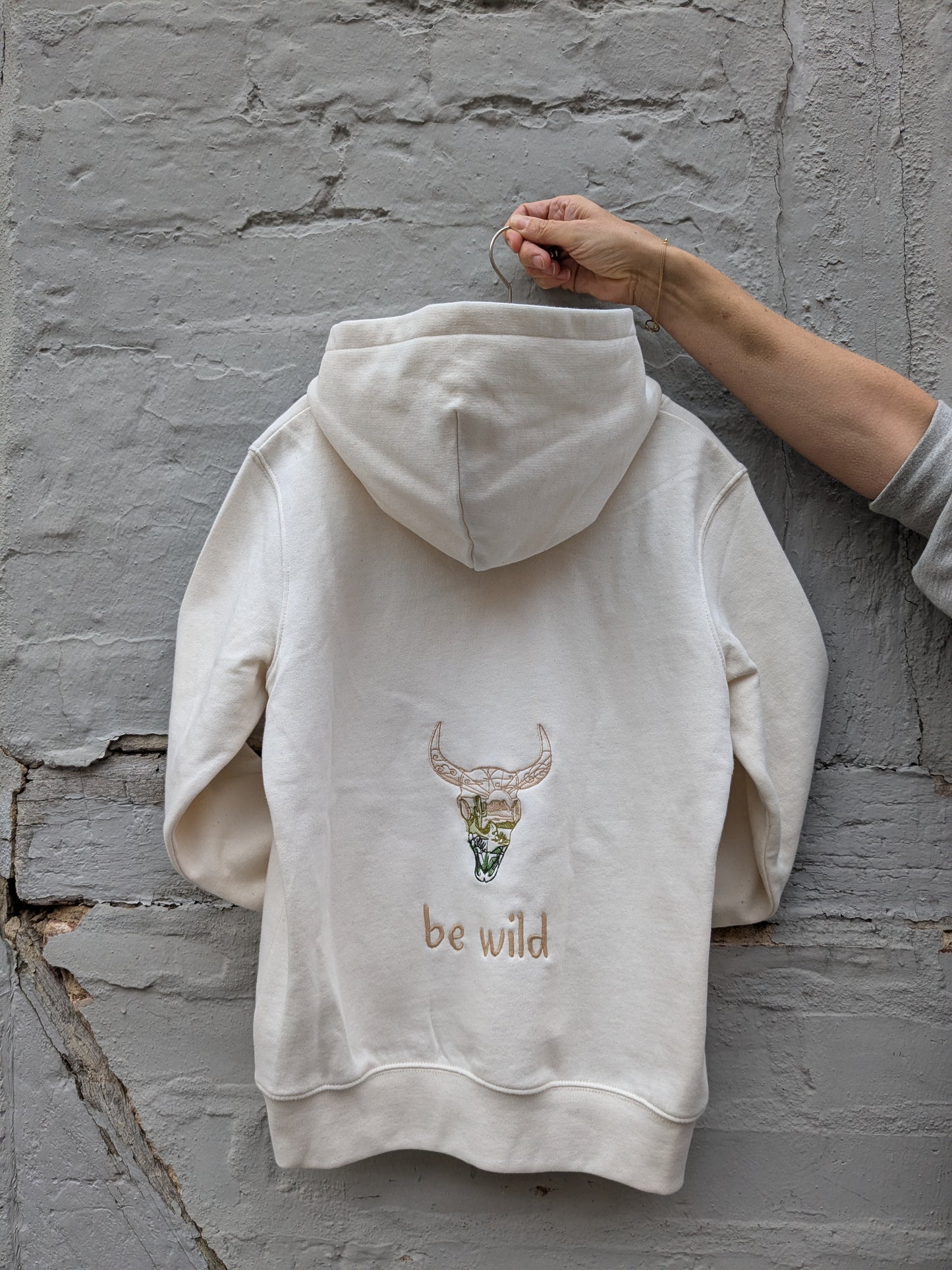 Hoodie 'Be Wild'