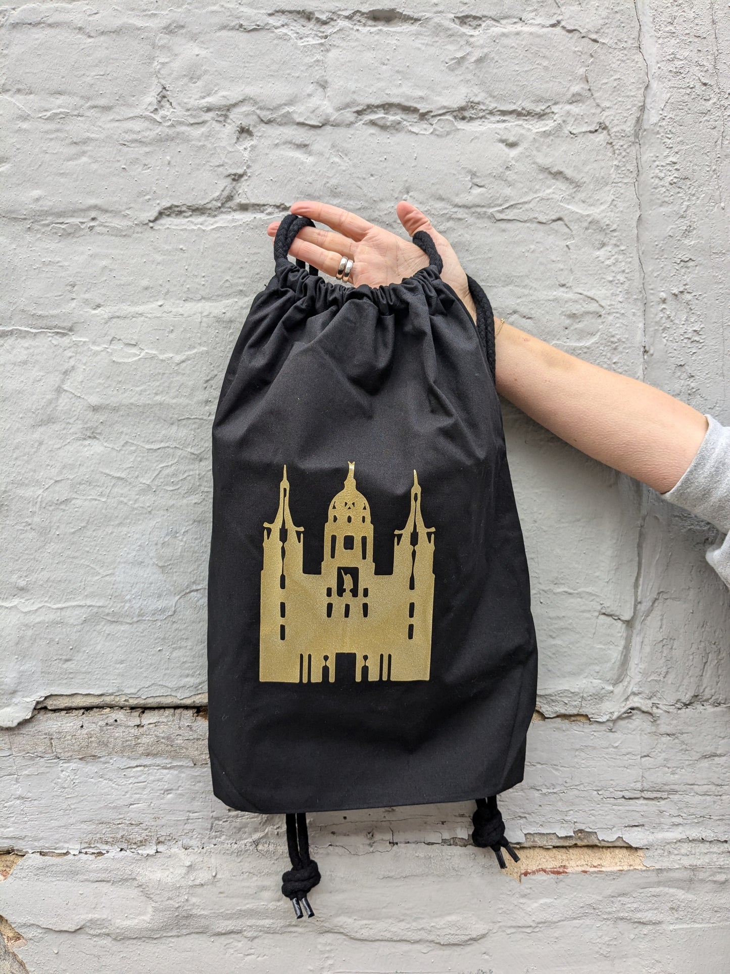 Stoff Rucksack schwarz mit Schweriner Schloss